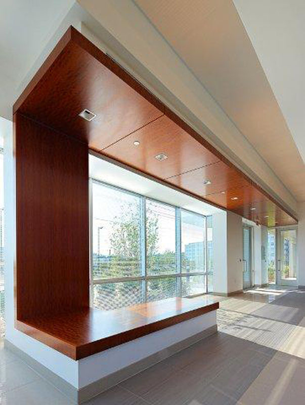8_discovery-center-lobby3