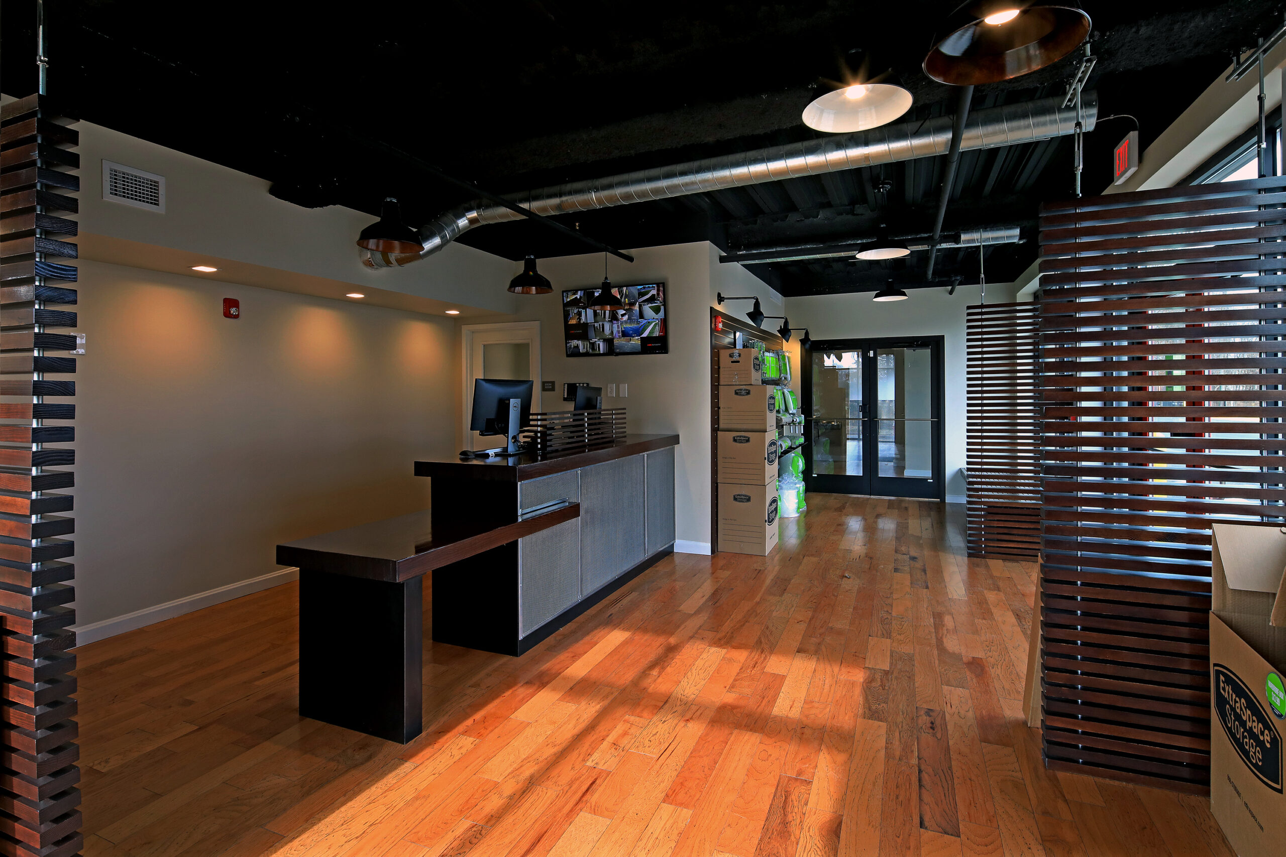 extra-space-self-storage-int-2013-121218-lkg-n