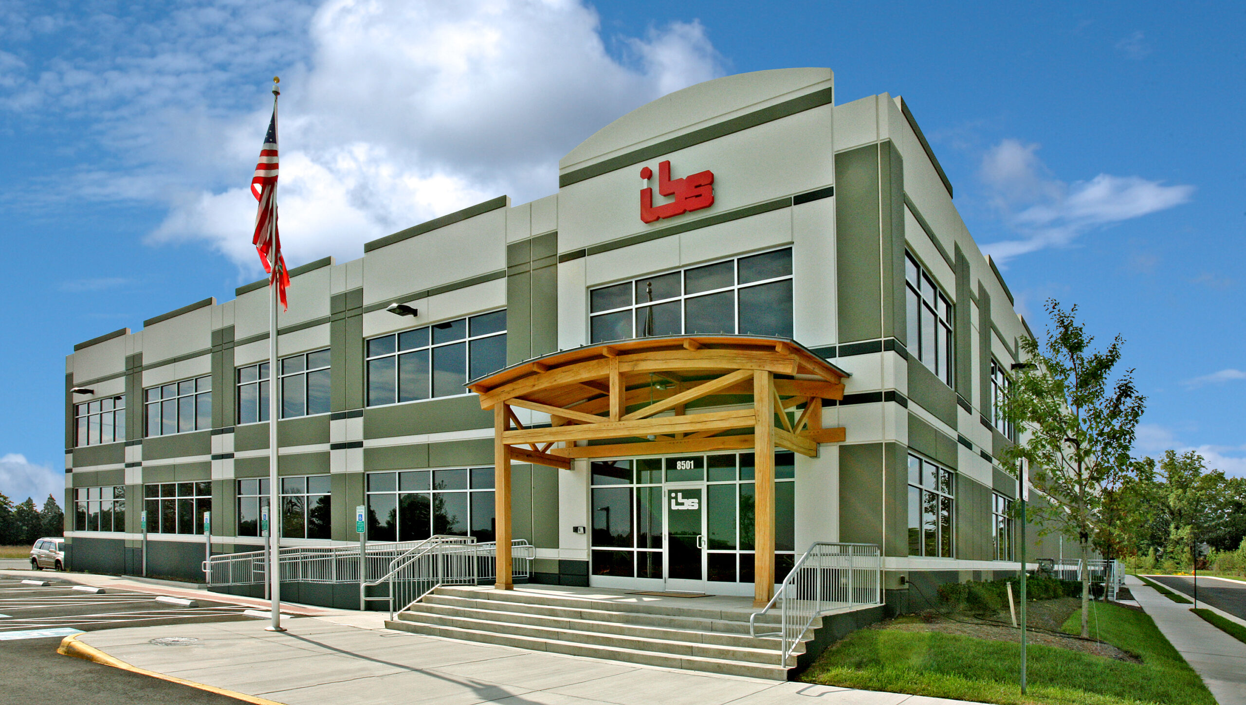 ibs-exterior-840-091208