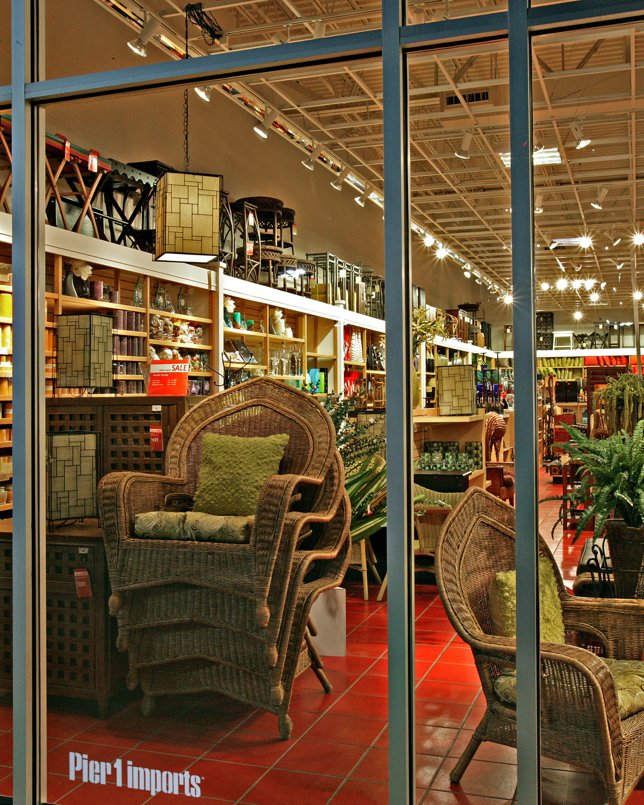 pier-one-imports-gainesville-int-5880-030406-1