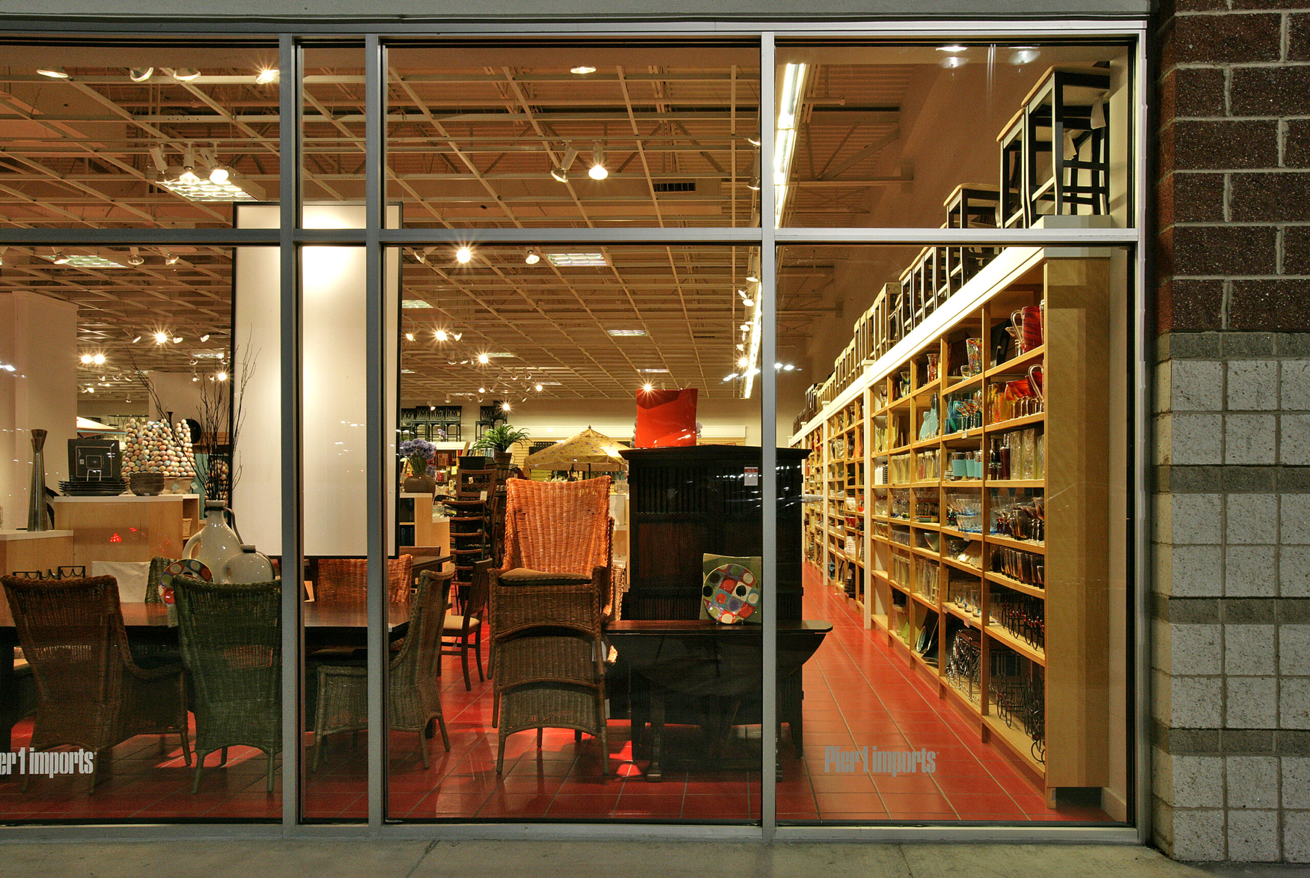 pier-one-imports-gainsville-int-5869-030406-1