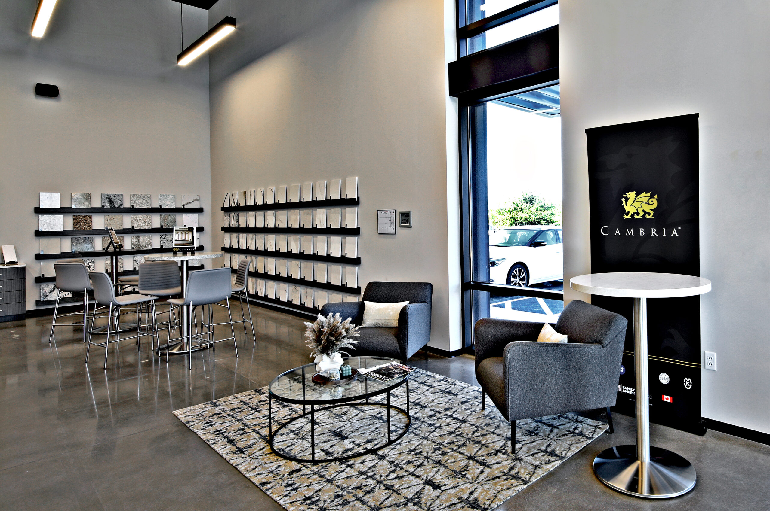 cambria-int-8612-061224-lkg-sw-at-the-reception-area