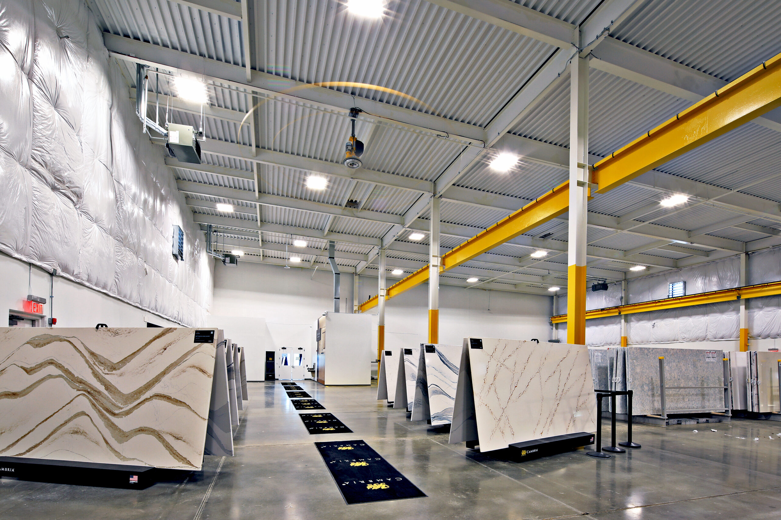cambria-int-8695-061224-lkg-n-at-the-warehouse-walkway